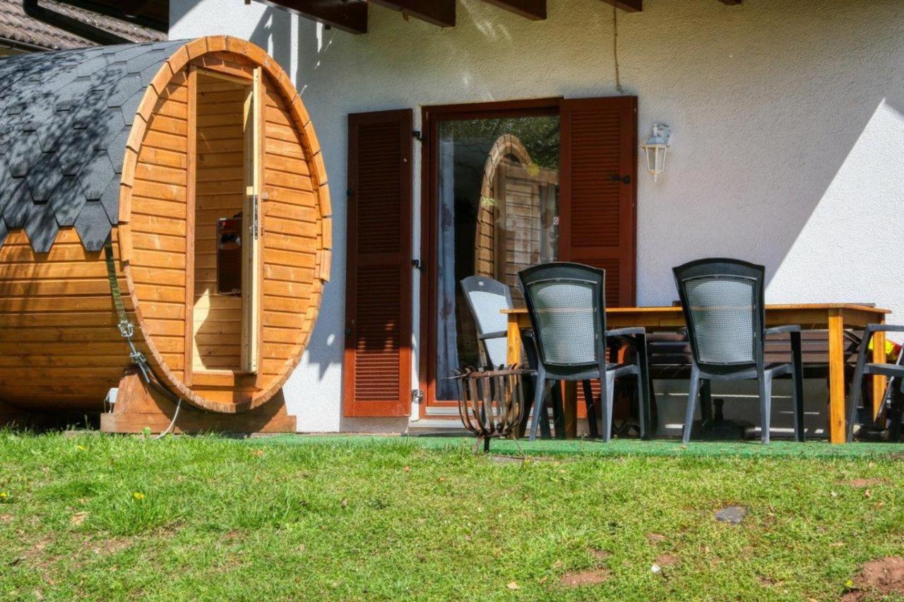 Seepark Kirchheim Ferienhaus Bei Vera Mit Sauna Esterno foto