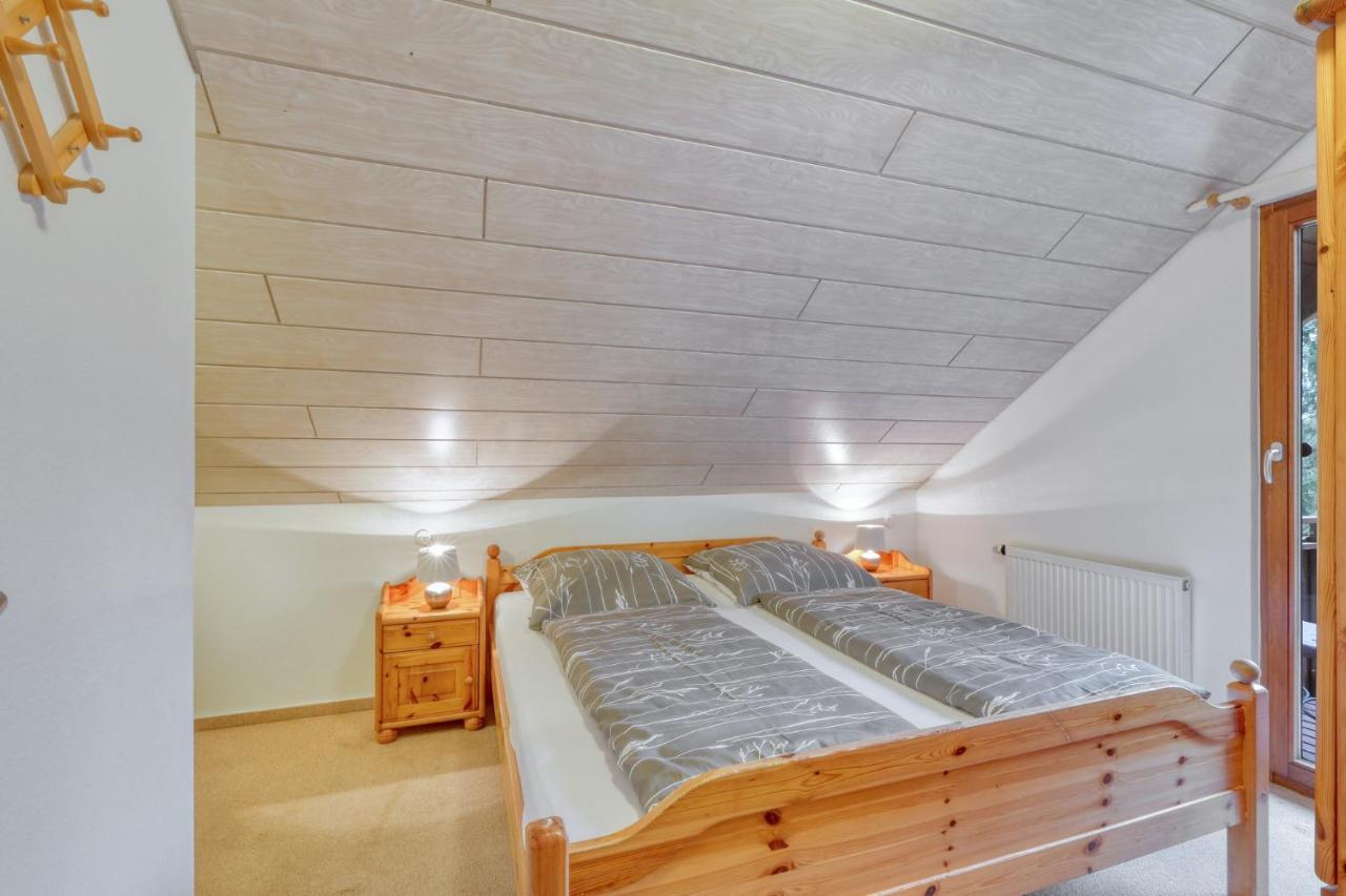 Seepark Kirchheim Ferienhaus Bei Vera Mit Sauna Esterno foto